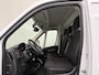 Opel Movano Bakwagen+Laadklep | Trekhaak !! | Dakspoiler | Camera | Airco | Cruise | Betimmering | 3-Zits