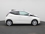 Toyota Aygo 1.0 VVT-i x-wave | Cruise Control | Achteruitrijcamera | Bluetooth | Keyless | Airco | Bi-Xenon | lichtmetalen velgen 15" |