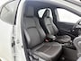 Toyota Yaris 1.5 Hybrid Executive | BTW Voertuig | Head-up display | Lederen bekleding | Onderweg-naar-dealer