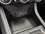 Renault Captur 1.3 TCe 130 Edition One / All Seasonbanden / Navigatie / Camera / Parkeersensoren Voor + Achter / Cruise Control / Half Lederenbekleding / Climate Control / LED Verlichting /