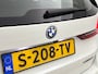 BMW iX1 XDrive30 Launch Edition 67 kWh(NL-auto, 1e Eig, Dealer OnderH, Navi, Leder, Climate Con, Etc)