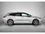 Toyota Corolla Touring Sports 2.0 Hybrid Executive | Schuif / Open dak | Leder | JBL | Stoel + Stuur verwarming | BLindspot | PDC rondom | Onderweg-naar-dealer