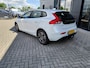 Volvo V40 2.0 T2 Momentum Trekhaak | stoel verwarming | lichtmetaal | climate control |