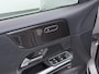 Mercedes-Benz B-klasse 180 Business Solution AMG | Trekhaak Wegklapbaar | Panorama - Schuifdak | Night Pakket | Achteruitrij Camera | Parkeer Sensoren Voor + Achter