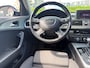 Audi A6 Avant 2.0 TFSI Business Edition in automaat en elec panoramadak en parkeersensoren en trekhaak