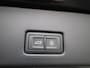 Audi Q4 Sportback e-tron 45 quattro S Edition 82 kWh l Adaptive cruise control l Panoramadak | 360 graden camera l Navigatie l Sonos premium l Stoelverwarming l Stuurverwarming l Optiekpakket zwart plus l Warmtepomp l Apple Carplay / Android Auto l