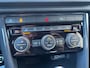 Volkswagen T-Roc 1.5 TSI (150 pk) Sport R-Line automaat - panoramadak - trekhaak - digitale cockpit