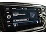 Volkswagen T-Roc 1.5 TSI 150pk Sport | LED | Digital Cockpit | Camera | Trekhaak | 100% (Dealer) onderhouden label