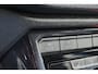 Volkswagen T-Roc 1.5 TSI 150pk Sport | LED | Digital Cockpit | Camera | Trekhaak | 100% (Dealer) onderhouden label