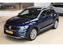 Volkswagen T-Roc 1.5 TSI 150pk Sport | LED | Digital Cockpit | Camera | Trekhaak | 100% (Dealer) onderhouden label