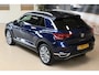 Volkswagen T-Roc 1.5 TSI 150pk Sport | LED | Digital Cockpit | Camera | Trekhaak | 100% (Dealer) onderhouden label