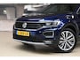 Volkswagen T-Roc 1.5 TSI 150pk Sport | LED | Digital Cockpit | Camera | Trekhaak | 100% (Dealer) onderhouden label