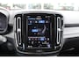 Volvo XC40 Recharge P8 408PK AWD R-Design | Adapt. Cruise | BLIS | Keyless Entry | El. Trekhaak | PDC Achter | El. Achterklep | Nubuck bekleding |