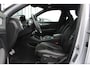 Volvo XC40 Recharge P8 408PK AWD R-Design | Adapt. Cruise | BLIS | Keyless Entry | El. Trekhaak | PDC Achter | El. Achterklep | Nubuck bekleding |