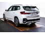 BMW iX1 eDrive20 67 kWh M Sport - Panoramadak - Driving Assistant Plus - Head up - Getinte ruiten - Comfort Access - Elektrisch verwarmde voorstoelen - sportstoelen - Grootlichtassistent -
