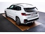 BMW iX1 eDrive20 67 kWh M Sport - Panoramadak - Driving Assistant Plus - Head up - Getinte ruiten - Comfort Access - Elektrisch verwarmde voorstoelen - sportstoelen - Grootlichtassistent -