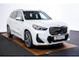 BMW iX1 eDrive20 67 kWh M Sport - Panoramadak - Driving Assistant Plus - Head up - Getinte ruiten - Comfort Access - Elektrisch verwarmde voorstoelen - sportstoelen - Grootlichtassistent -