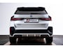 BMW iX1 eDrive20 67 kWh M Sport - Panoramadak - Driving Assistant Plus - Head up - Getinte ruiten - Comfort Access - Elektrisch verwarmde voorstoelen - sportstoelen - Grootlichtassistent -