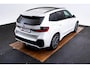 BMW iX1 eDrive20 67 kWh M Sport - Panoramadak - Driving Assistant Plus - Head up - Getinte ruiten - Comfort Access - Elektrisch verwarmde voorstoelen - sportstoelen - Grootlichtassistent -