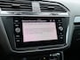 Volkswagen Tiguan 1.5 TSI Elegance | Trekhaak | Stoel/Stuur verwarming | Camera | App-Connect | Grootlichtassistent |
