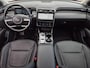 Hyundai Tucson 1.6 T-GDI PHEV Premium Sky 4WD / Dealer onderhouden / Fabrieksgarantie tot 03-2027 / Trekgewicht 1350 kg / Trekhaak afneembaar / Glazen schuif- en kanteldak / Elektrische achterklep / Stuur- Stoel & Achterbankverwarming / Stoelventilatie / Adaptief cruise control /