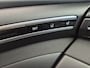 Hyundai Tucson 1.6 T-GDI PHEV Premium Sky 4WD / Dealer onderhouden / Fabrieksgarantie tot 03-2027 / Trekgewicht 1350 kg / Trekhaak afneembaar / Glazen schuif- en kanteldak / Elektrische achterklep / Stuur- Stoel & Achterbankverwarming / Stoelventilatie / Adaptief cruise control /