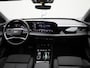 Audi Q6 Sportback e-tron edition 83 kWh l Adaptive cruise control l Stuurverwarming l Navigatie l Dodehoekdetectie l Climate control l Stoelverwarming voor en achter l Rood gespoten remzadels l Carbon pakket l Warmtepomp