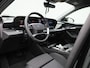 Audi Q6 Sportback e-tron edition 83 kWh l Adaptive cruise control l Stuurverwarming l Navigatie l Dodehoekdetectie l Climate control l Stoelverwarming voor en achter l Rood gespoten remzadels l Carbon pakket l Warmtepomp
