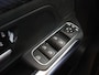 Mercedes-Benz B-klasse 180 Business Solution AMG | Night | Widescreen | Trekhaak | Panoramadak | Stoelverwarming |