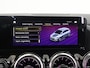 Mercedes-Benz B-klasse 180 Business Solution AMG | Night | Widescreen | Trekhaak | Panoramadak | Stoelverwarming |