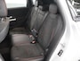 Mercedes-Benz B-klasse 180 Business Solution AMG | Night | Widescreen | Trekhaak | Panoramadak | Stoelverwarming |