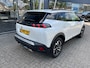 Peugeot 2008 1.2 PureTech Allure Pack | Achteruitrijcamera | Dakrails | Extra getint glas