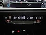 Audi Q4 e-tron 45 quattro Edition 82 kWh l Achteruitrijcamera l Climate control l Navigatie l Character sound l Smartphone interface l Privacy glas l Trekhaak l Stoelverwarming l Optiekpakket zwart plus l Parkeersensoren l Audi sound system l