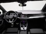 Audi A3 Sportback 45 TFSI e S edition Competition l Adaptive cruise control l Glazen panoramadak l Navigatie l Climate control l Achteruitrijcamera l Head-up display l Stylingpakket carbon l Stoelverwarming l Optiekpakket zwart plus l Alarm klasse III l SONOS Premium met 3D-geluid l LED-koplampen