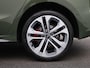 Audi A3 Sportback 45 TFSI e S edition Competition l Adaptive cruise control l Glazen panoramadak l Navigatie l Climate control l Achteruitrijcamera l Head-up display l Stylingpakket carbon l Stoelverwarming l Optiekpakket zwart plus l Alarm klasse III l SONOS Premium met 3D-geluid l LED-koplampen