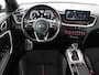 Kia Ceed 1.6 T-GDi GT | 204pk | Panoramadak | Stoelverwarming | Leder/Alcantara | Carplay | Keyless | Full LED | Navigatie | Sportstoelen | Stuurverwarming | Park Assist | JBL Sound | Memory | Digital Cockpit