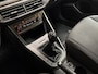 Volkswagen Polo 1.0 TSI Sportline (APPLE CARPLAY, GROOT NAVI, CLIMATE, STOELVERWARMING, SPORTSTOELEN, CRUISE, PARKEERSENSOREN, LM VELGEN, NIEUWE APK, NIEUWSTAAT)
