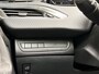 Peugeot 2008 1.2 PureTech Sport (PANORAMADAK, APPLE CARPLAY, NAVIGATIE, SPORTSTOELEN, PARKEERSENSOREN, CRUISE, NIEUWE APK, NIEUWSTAAT)