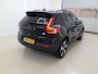 Volvo XC40 Recharge Pro | Adaptieve Cruise Control | Panoramadak | Trekhaak | 360° Parkeercamera | Stoel-/Stuurverwarming | Warmtepomp | Donker Getint Glas |