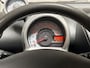 Peugeot 107 1.0 Sport (5 DEURS, NAP, AIRCO, TOERENTELLER, SPORTSTOELEN, BLUETOOTH, ELEK RAMEN, SPOILER, NIEUWE APK, NIEUWSTAAT)