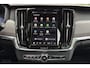 Volvo V90 T8 Plug-in hybrid AWD Ultra Dark | Trekhaak | Panoramadak | Geventileerde Voorstoelen incl. Massagefunctie | Adaptieve Cruise Control | BLIS Dodehoekdetectie | 20'' Lichtmetalen Velgen | 360 Graden Camera