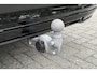 Volvo V90 T8 Plug-in hybrid AWD Ultra Dark | Trekhaak | Panoramadak | Geventileerde Voorstoelen incl. Massagefunctie | Adaptieve Cruise Control | BLIS Dodehoekdetectie | 20'' Lichtmetalen Velgen | 360 Graden Camera