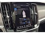Volvo V90 T8 Plug-in hybrid AWD Ultra Dark | Trekhaak | Panoramadak | Geventileerde Voorstoelen incl. Massagefunctie | Adaptieve Cruise Control | BLIS Dodehoekdetectie | 20'' Lichtmetalen Velgen | 360 Graden Camera