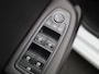 Renault Clio 1.0 TCe 90 Evolution | Airconditioning | Licht metalen velgen 16 inch | Cruise control | Navigatie | LED koplampen | Park Distance Control achter |