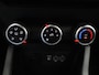 Renault Clio 1.0 TCe 90 Evolution | Airconditioning | Licht metalen velgen 16 inch | Cruise control | Navigatie | LED koplampen | Park Distance Control achter |