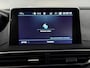 Peugeot 5008 1.2 PureTech Allure 7P Camera, Navi, Half leder, Virtual desk, Apple carplay, Stoelverwarming, Sport stand, Lichtmetalen velgen