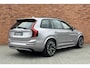 Volvo XC90 T8 Plug-in hybrid AWD Ultra Dark | Trekhaak | Panoramadak | Geventileerde Voorstoelen incl. Massagefunctie | Adaptieve Cruise Control | BLIS Dodehoekdetectie | 21'' Lichtmetalen Velgen | 360 Graden Camera