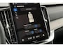Volvo XC90 T8 Plug-in hybrid AWD Ultra Dark | Trekhaak | Panoramadak | Geventileerde Voorstoelen incl. Massagefunctie | Adaptieve Cruise Control | BLIS Dodehoekdetectie | 21'' Lichtmetalen Velgen | 360 Graden Camera