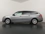Peugeot 308 SW 1.2 PureTech Style - Navigatie - Climate Control - Cruise Control - Lichtmetalen Velgen