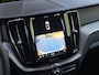 Volvo XC60 2.0 T6 Plug-in hybrid AWD R-Design | Trekhaak | Pano | HUD | Memory | Pilot Assist | Harman/Kardon